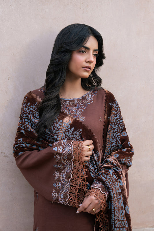 CHOCOLATE BROWN