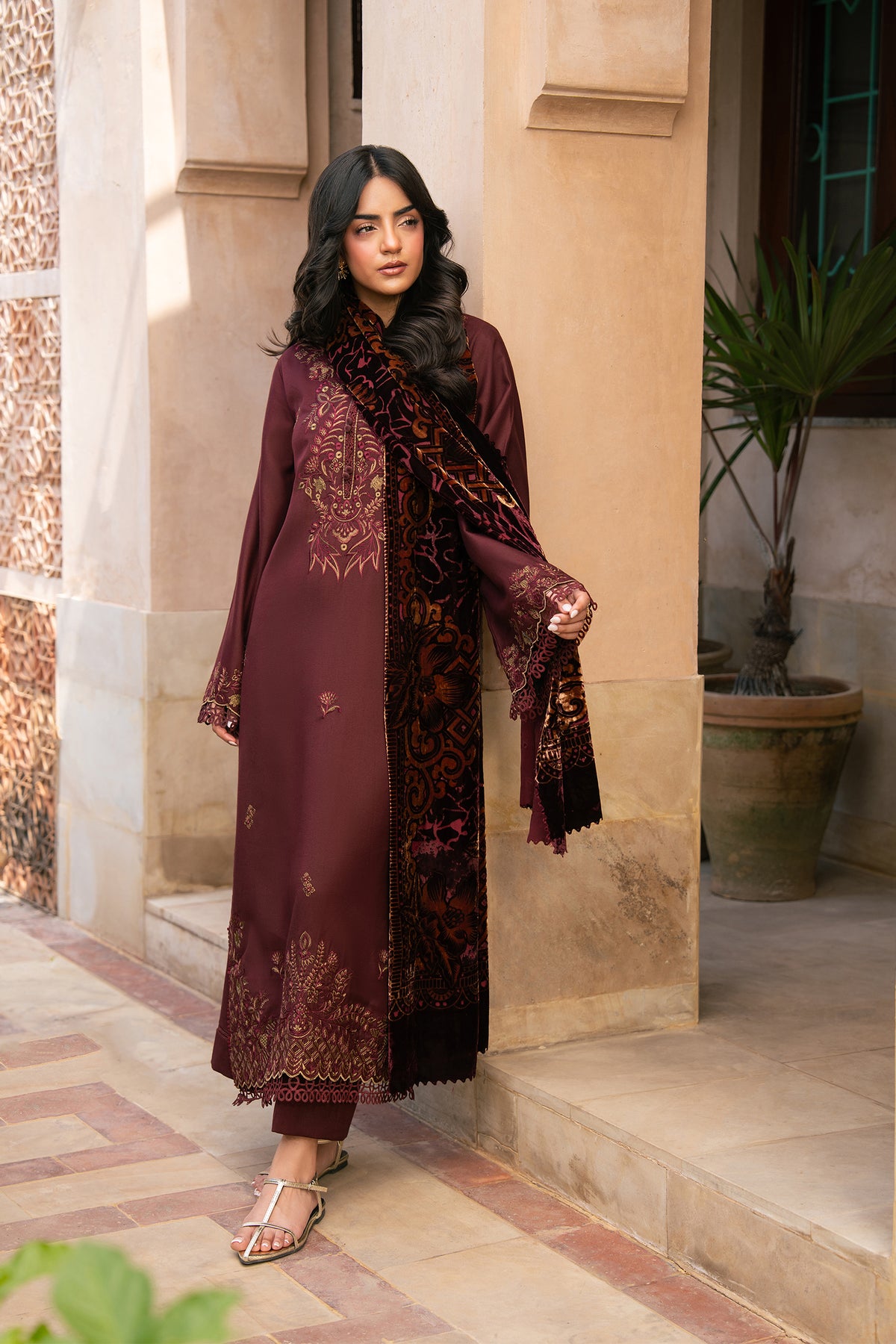 MAROON REVERIE